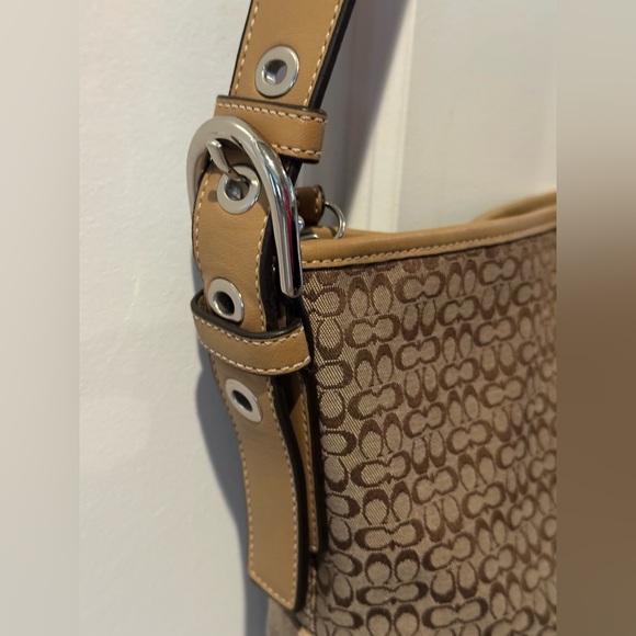 Y2K COACH Soho Hamptons Classic Convertible
Shoulder Crossbody Bag. - Picture 4 of 12